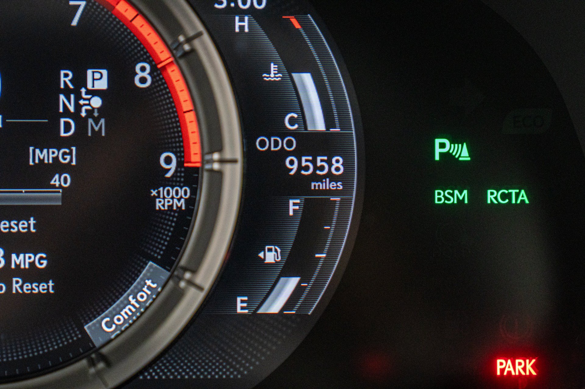 Used 2018 Lexus LC 500 Coupe w/ Touring Package RWD image 21