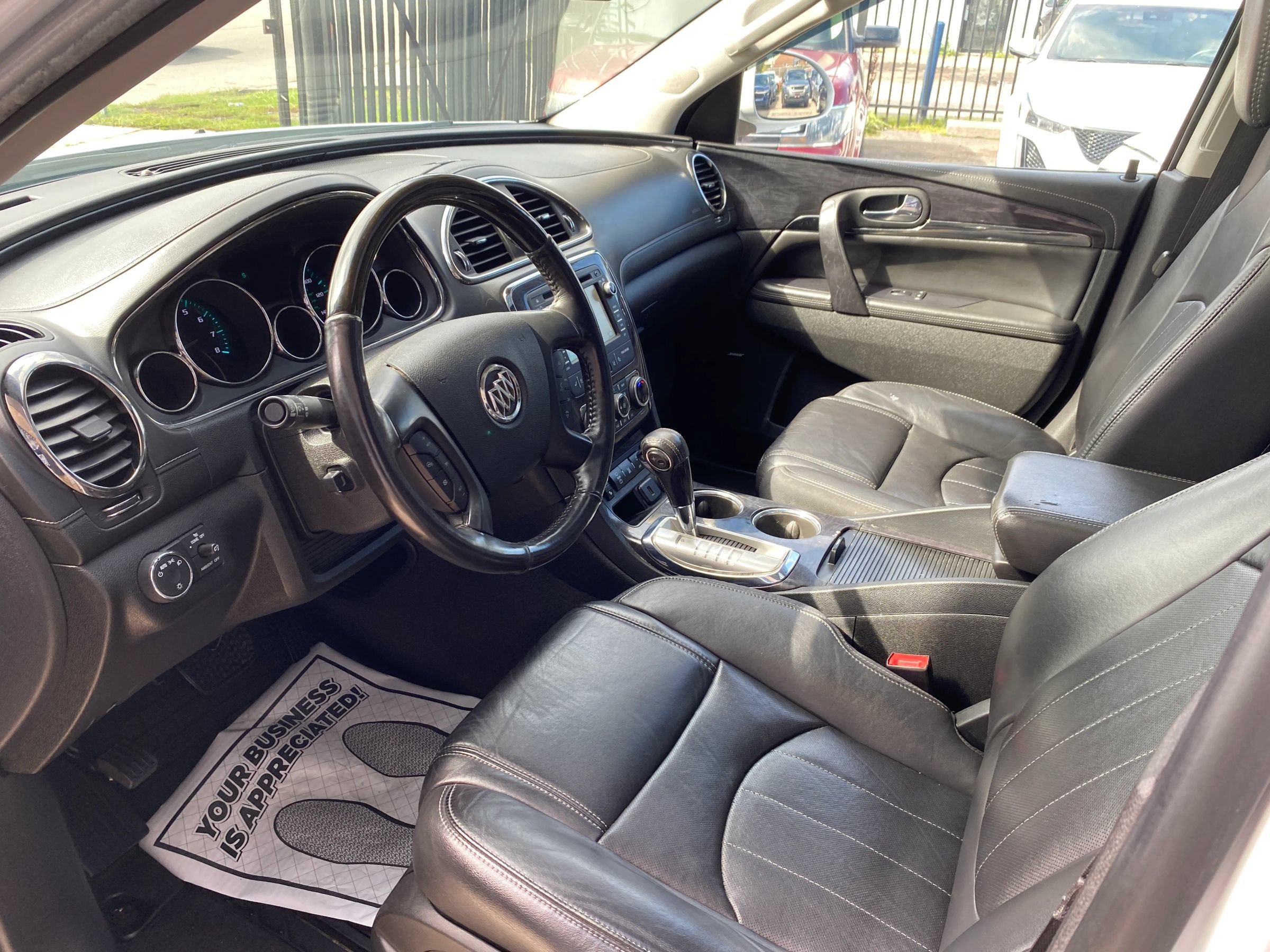 Used 2017 Buick Enclave Premium AWD/4WD image 3