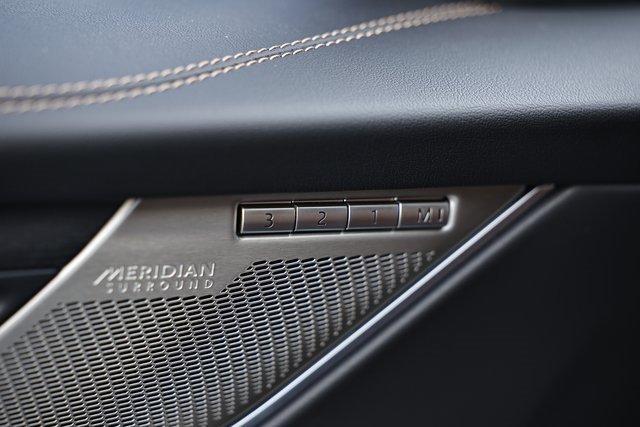 New 2026 Jaguar F-PACE R-Dynamic S image 16