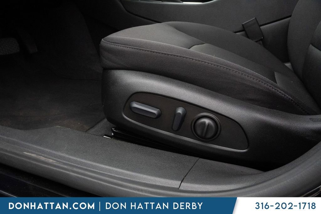 Used 2023 Chevrolet Malibu LT image 18