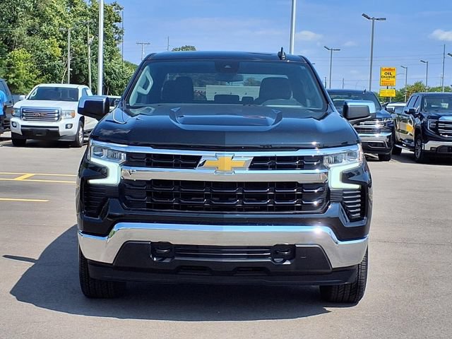 Used 2024 Chevrolet Silverado 1500 LT AWD/4WD image 25