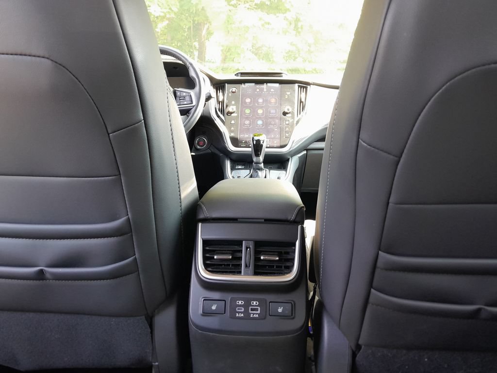 Certified 2025 Subaru Outback Limited AWD/4WD image 31