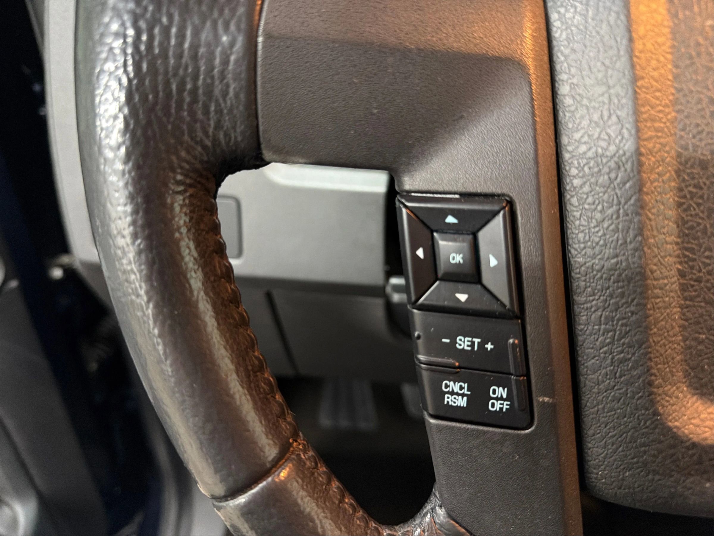 Used 2013 Ford F150 XLT w/ XLT Chrome Pkg image 21