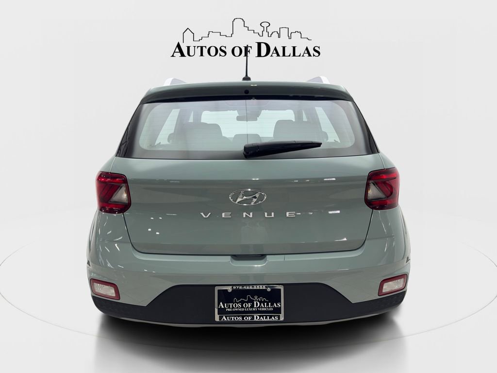 Used 2025 Hyundai Venue SEL image 7