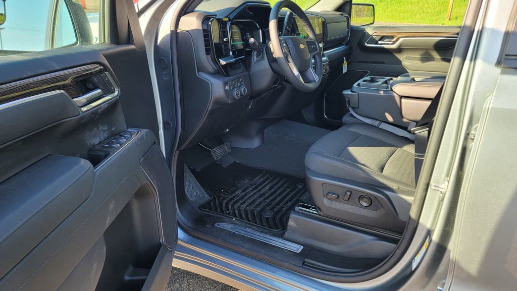 New 2026 Chevrolet Silverado 1500 LT AWD/4WD image 18