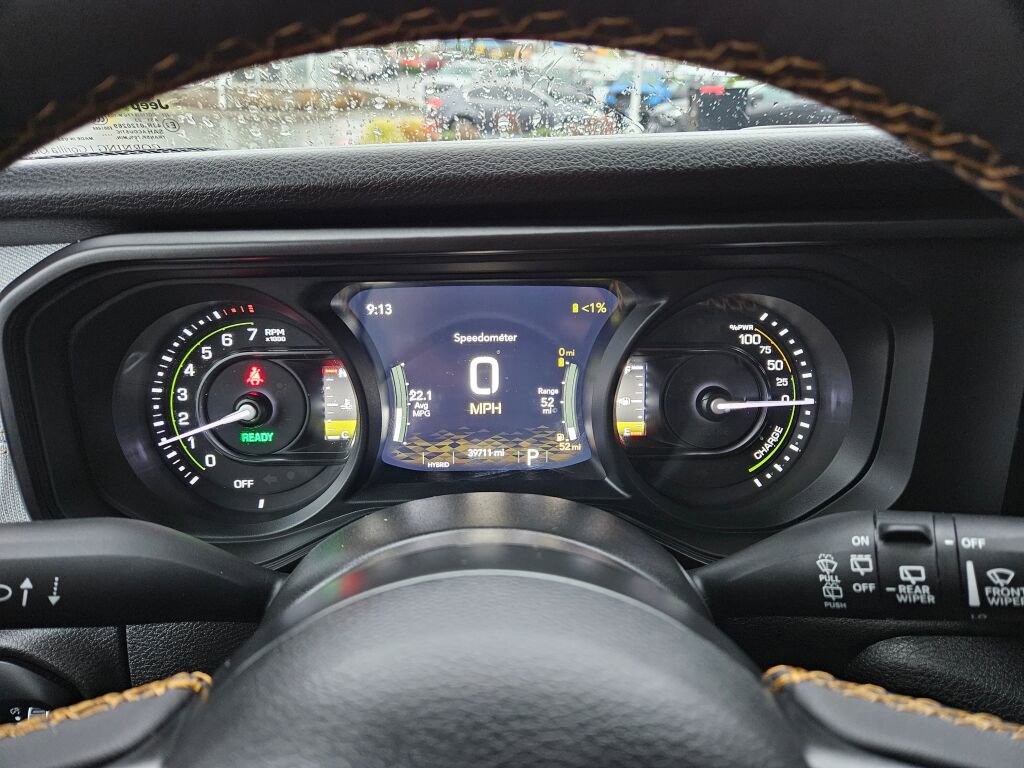 Used 2024 Jeep Wrangler Unlimited image 21