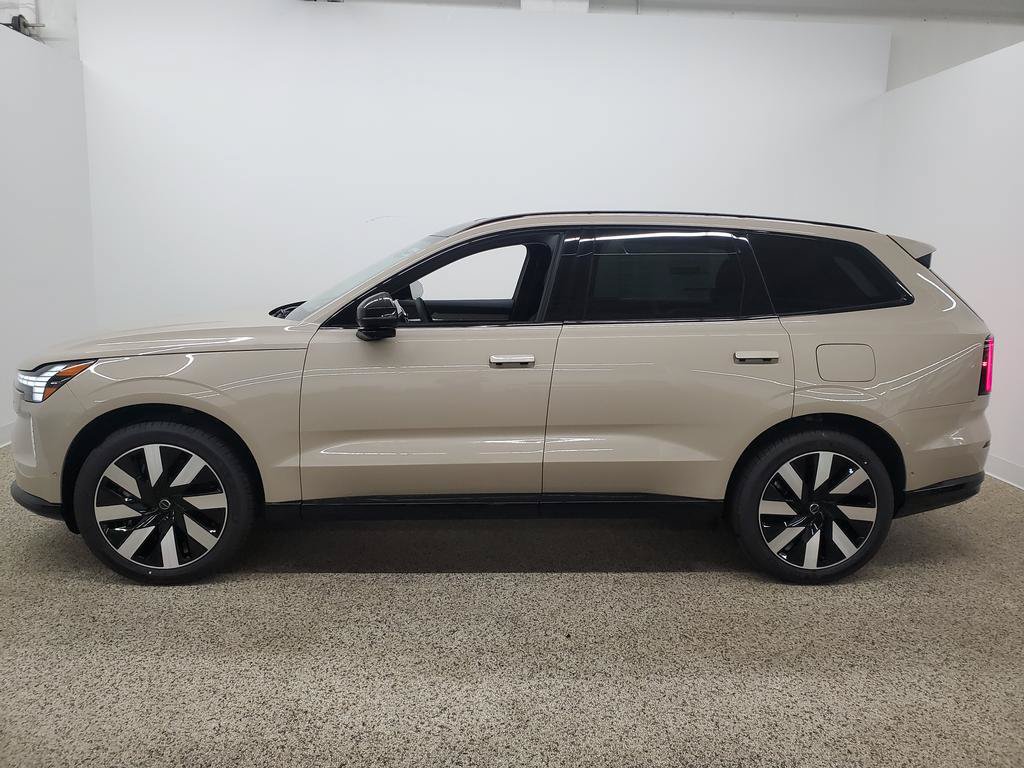 New 2026 Volvo EX90 Plus AWD/4WD image 3