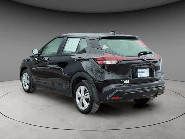 Certified 2025 Nissan Kicks Play S image 3