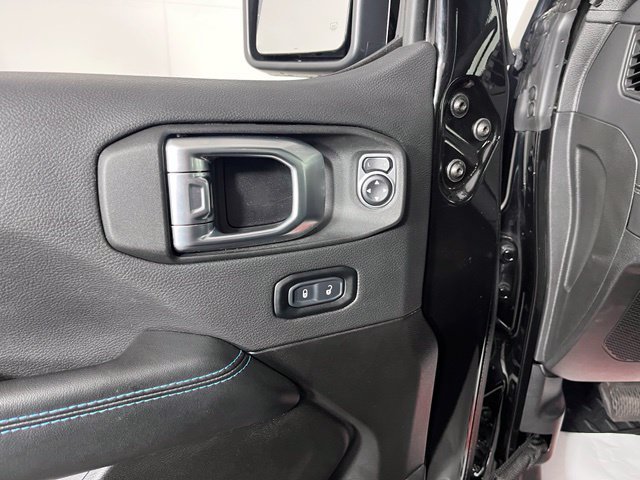Used 2024 Jeep Wrangler High Altitude AWD/4WD image 16