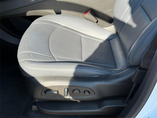 Used 2024 Buick Enclave Premium image 19