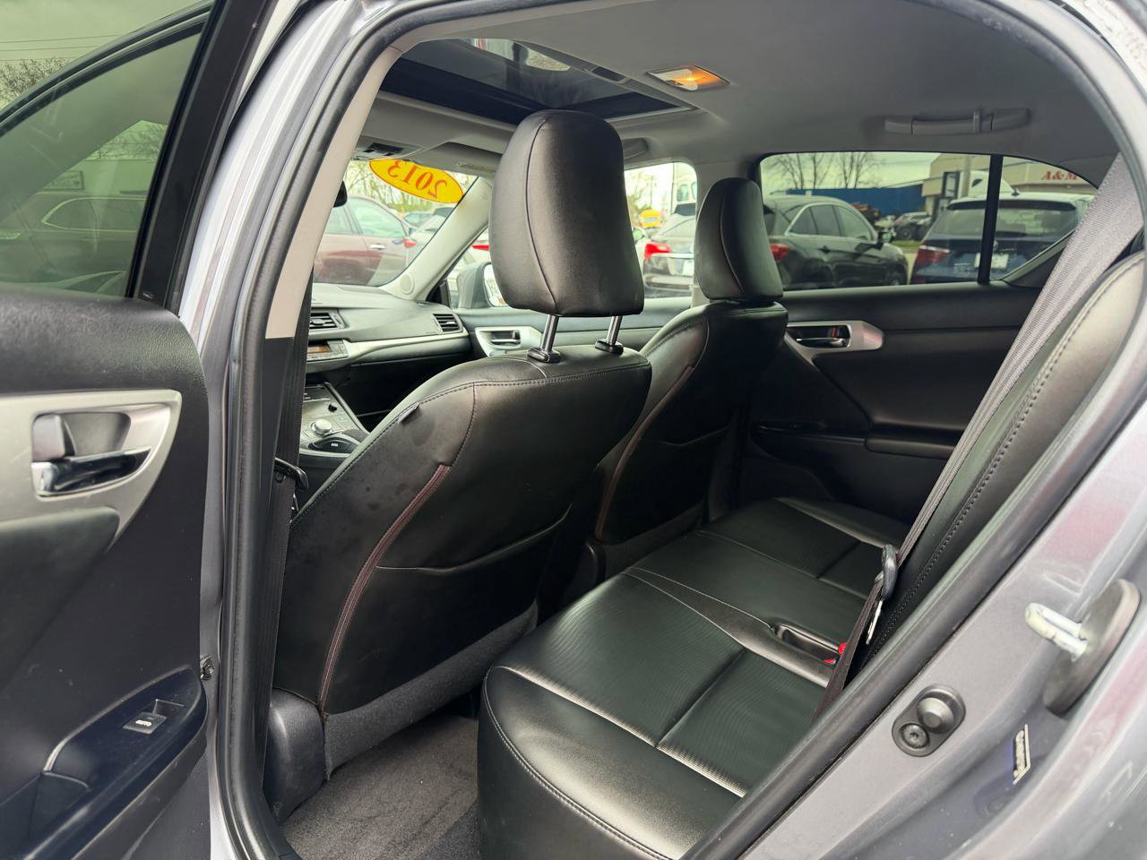 Used 2013 Lexus CT 200h w/ Premium Pkg w/Navigation image 12