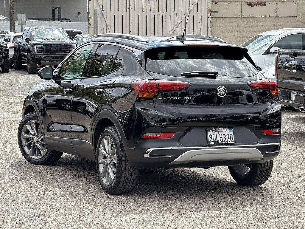 Used 2023 Buick Encore GX Essence w/ Experience Buick Package FWD image 7