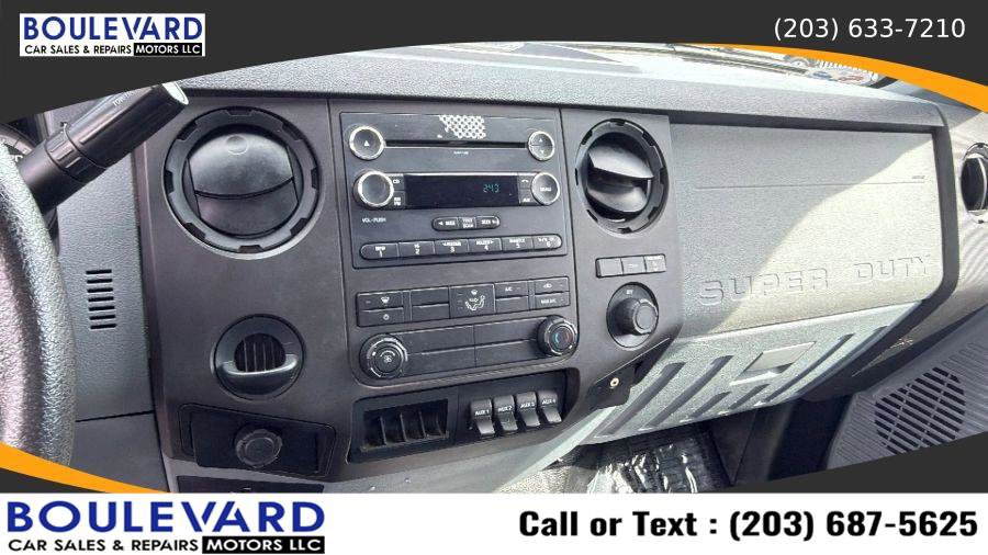 Used 2015 Ford F550 4x4 Regular Cab Super Duty image 18