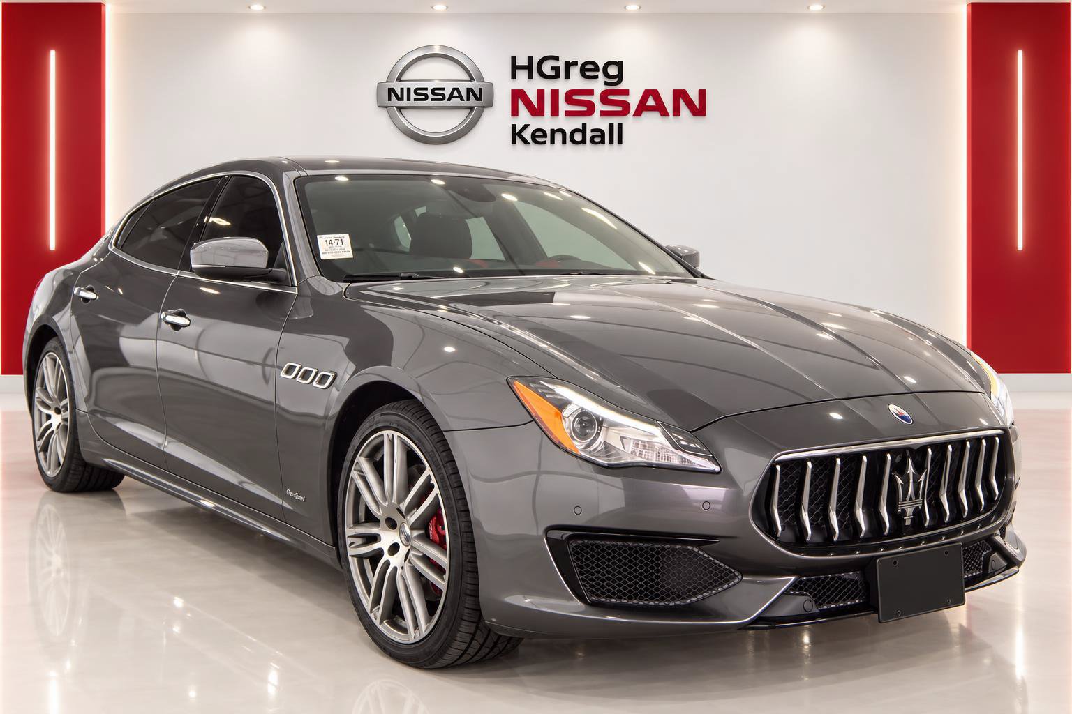 Used 2017 Maserati Quattroporte S GranSport Q4 AWD/4WD image 3