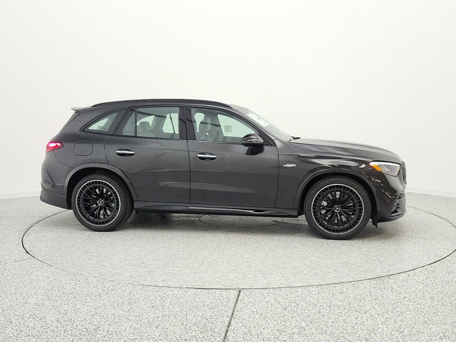 New 2026 Mercedes-Benz GLC 43 AMG 4MATIC image 4