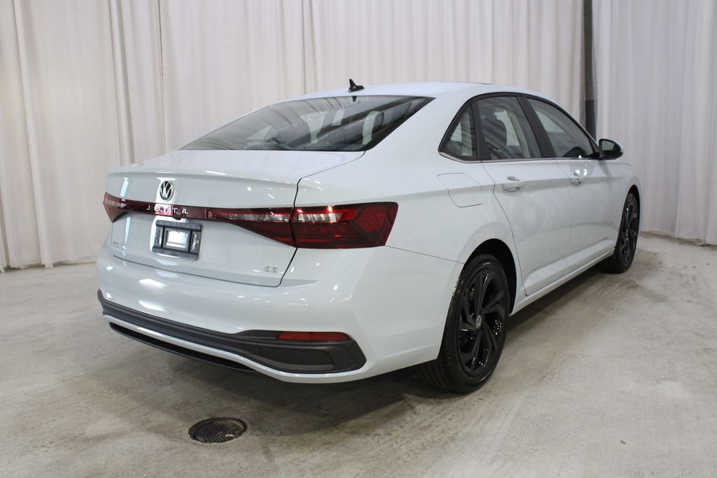 New 2027 Volkswagen Jetta SE FWD image 26
