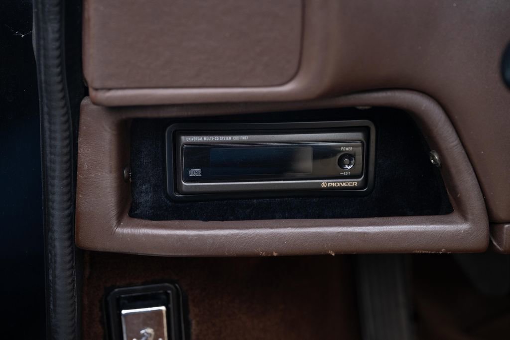 Used 1988 Ferrari 328 GTS image 27