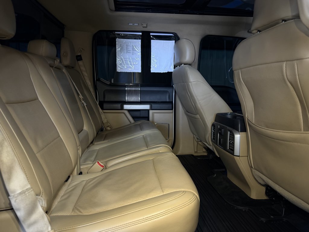 Used 2017 Ford F250 Lariat w/ Lariat Ultimate Package AWD/4WD image 32