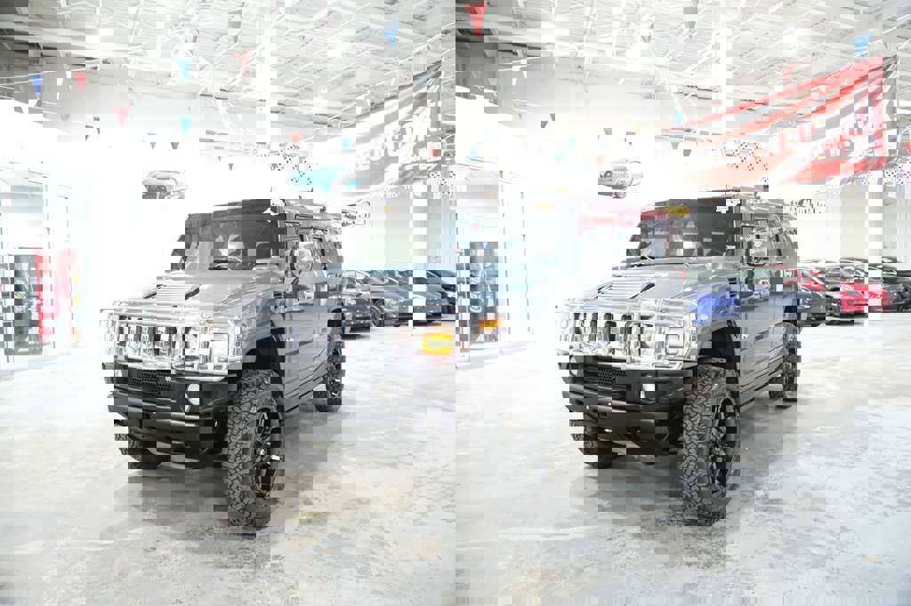 Used 2005 HUMMER H2 w/ Preferred Equipment Group image 4