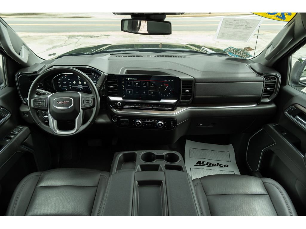 Used 2025 GMC Sierra 1500 SLT AWD/4WD image 32