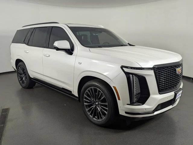 Used 2025 Cadillac Escalade Sport Platinum image 2
