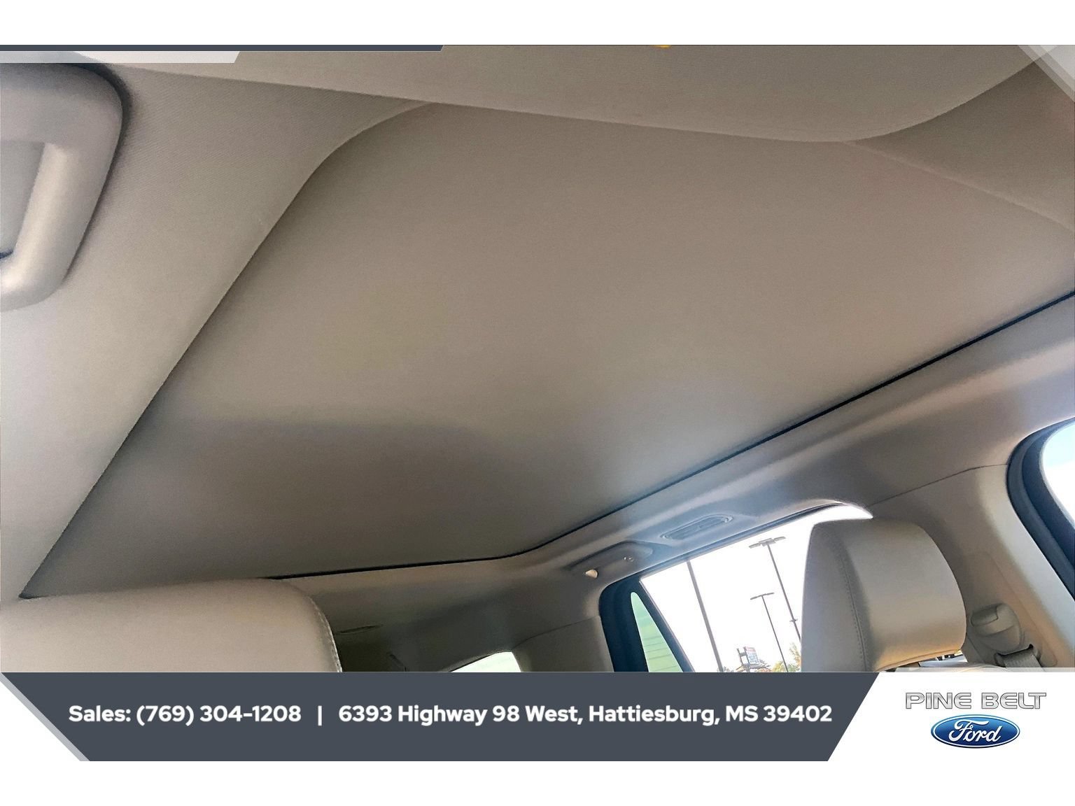 Used 2024 Ford Expedition XLT RWD image 16