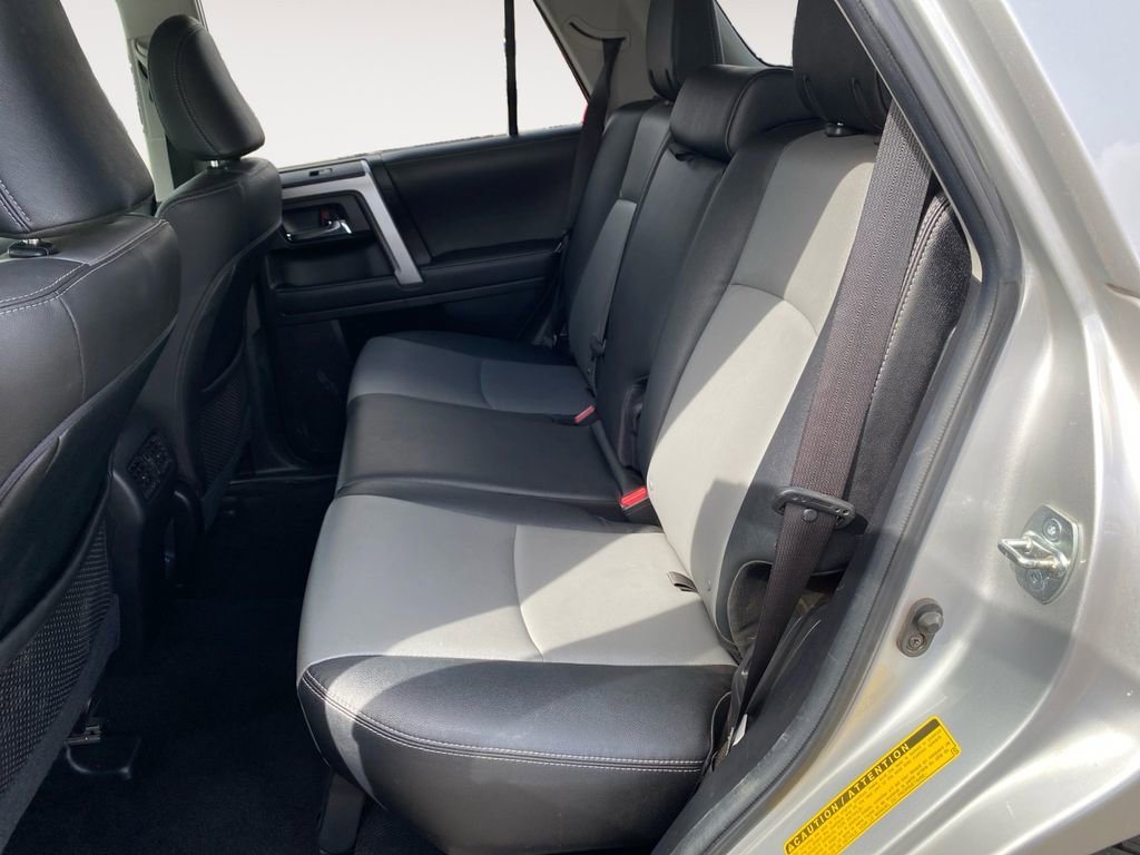 Used 2022 Toyota 4Runner SR5 Premium image 11