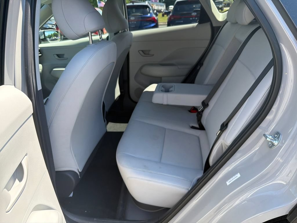 Used 2025 Hyundai Kona SEL AWD/4WD image 23