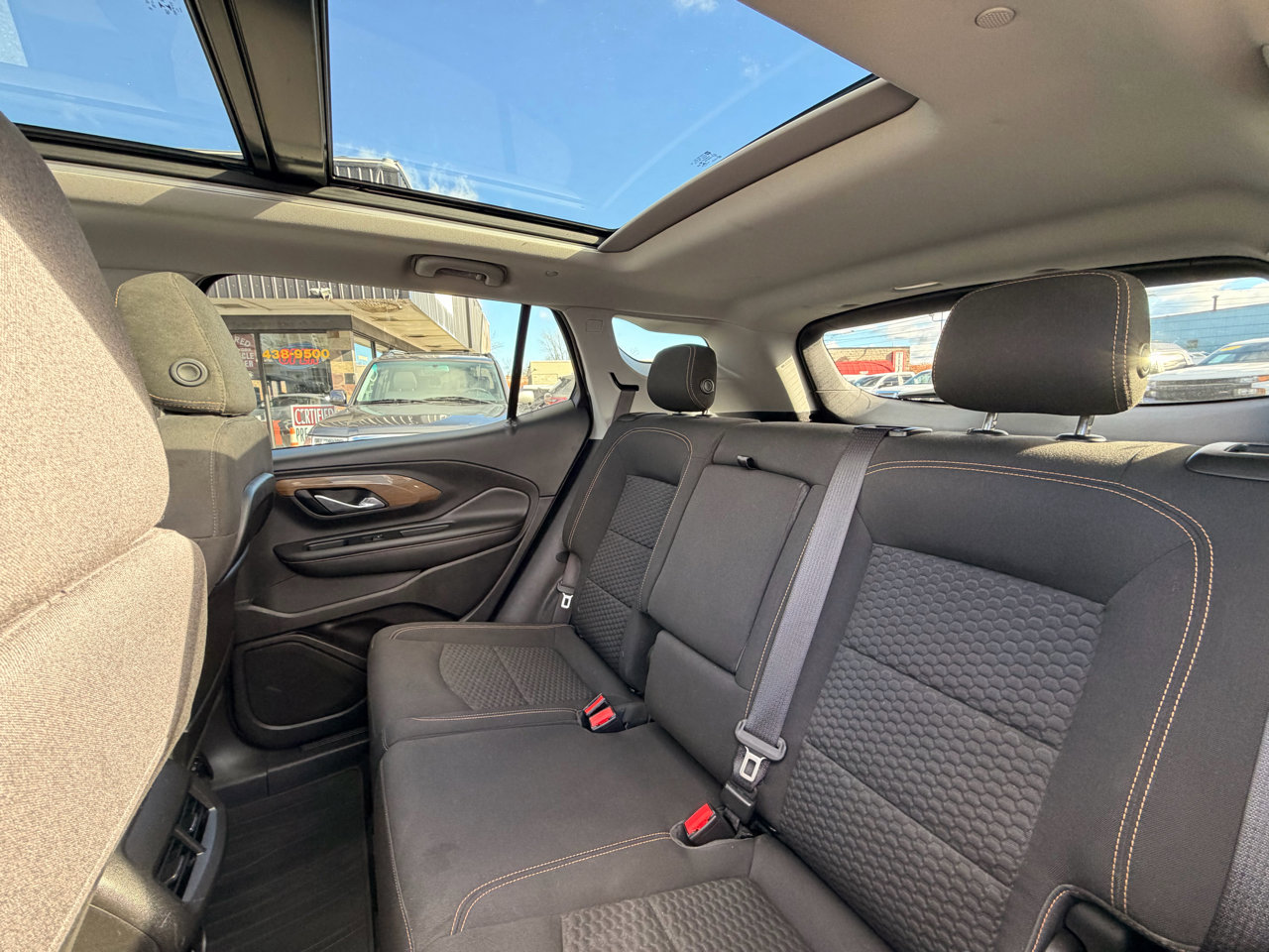 Used 2018 GMC Terrain SLE w/ Infotainment Package I image 17