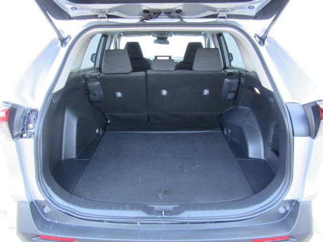 Used 2025 Toyota RAV4 LE image 22