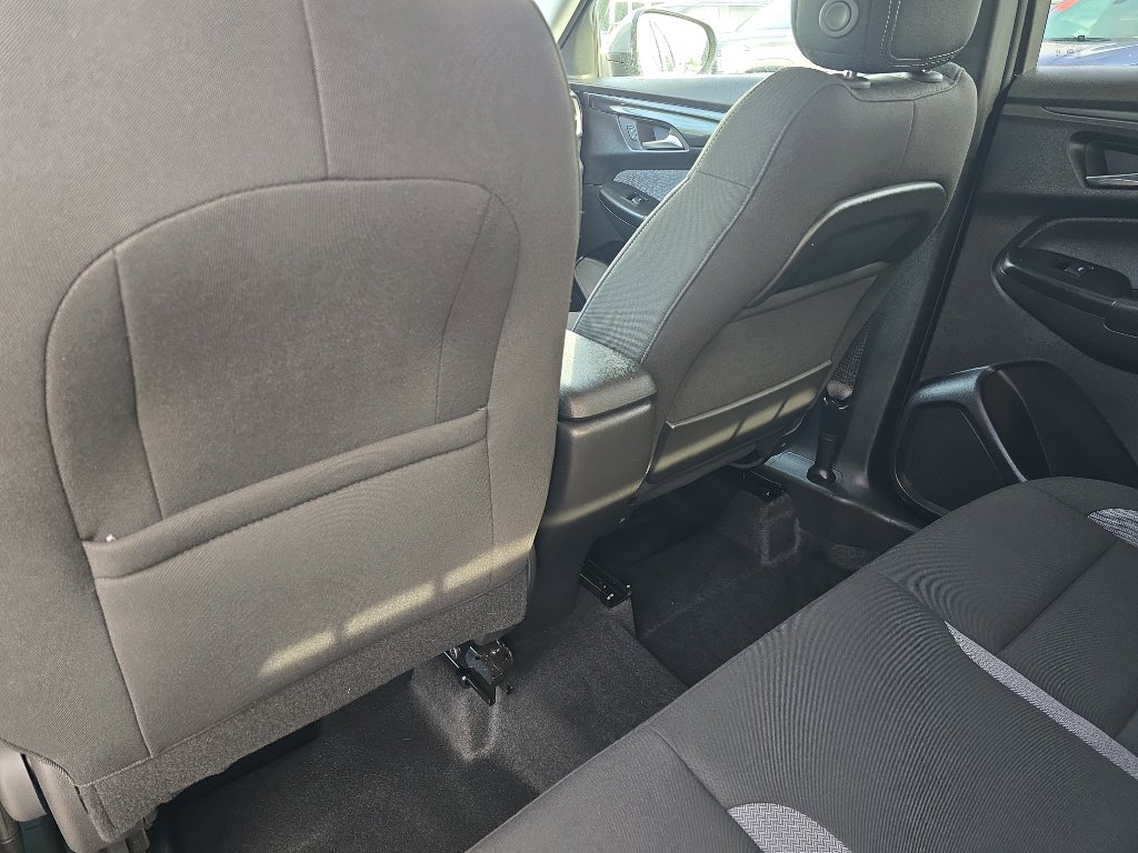 Certified 2025 Chevrolet TrailBlazer LT w/ Driver Confidence Package image 18