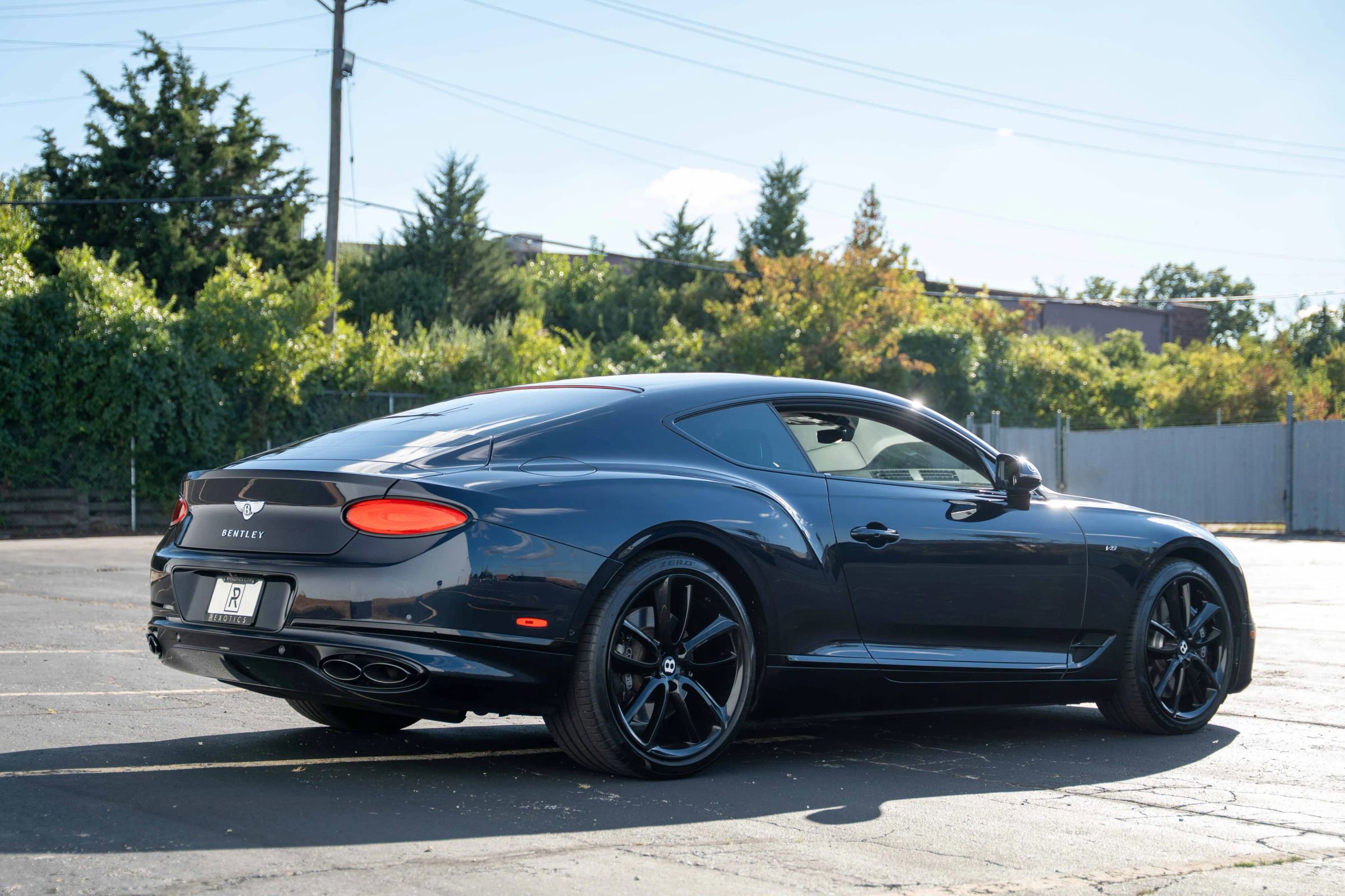 Used 2020 Bentley Continental GT V8 image 10