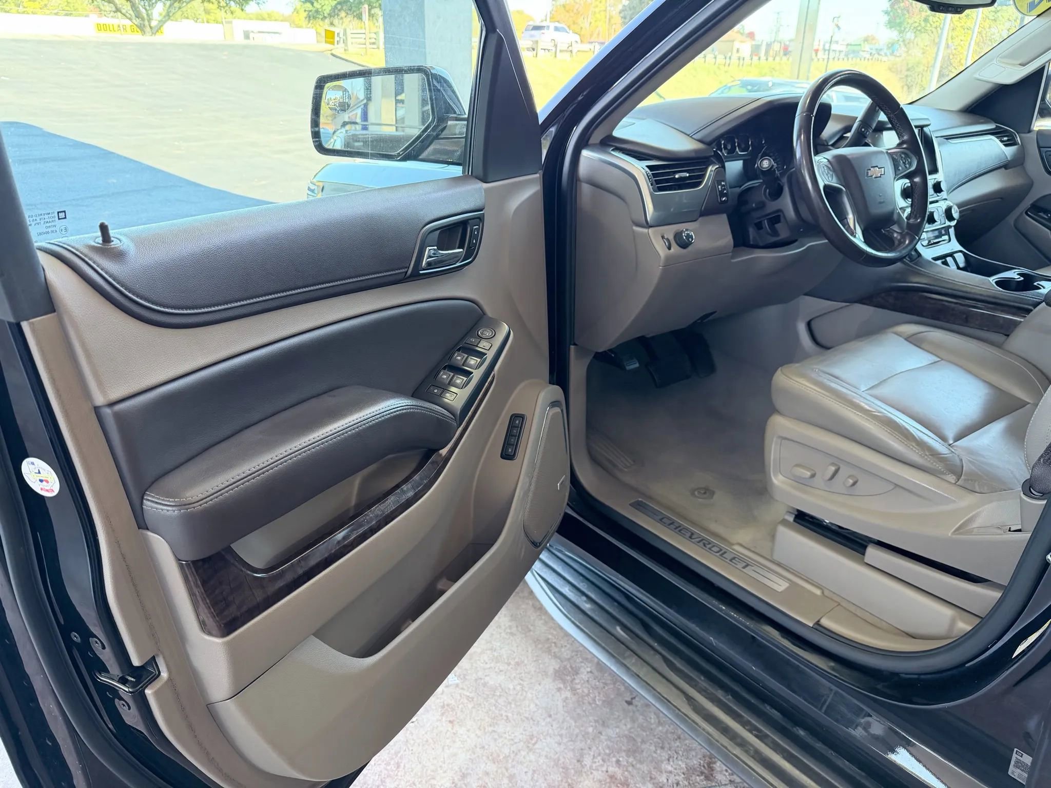 Used 2020 Chevrolet Tahoe LT image 10