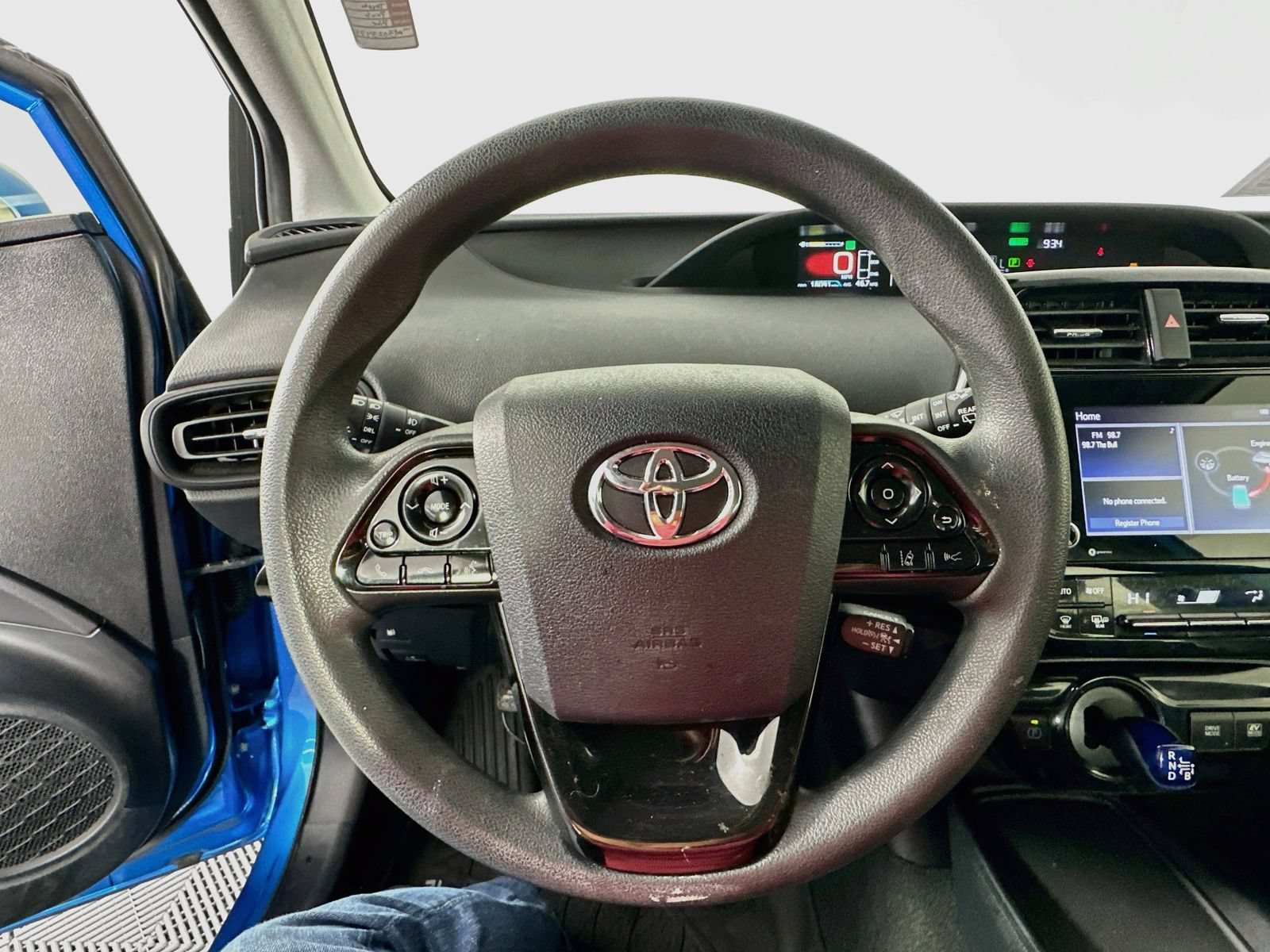 Used 2021 Toyota Prius LE AWD/4WD image 12
