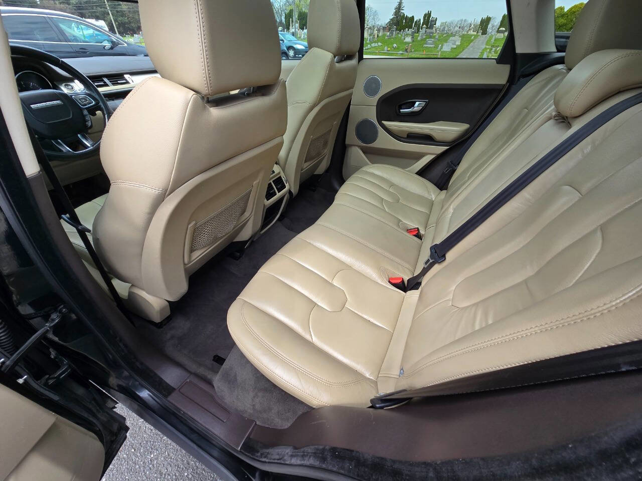 Used 2014 Land Rover Range Rover Evoque Pure Premium image 23