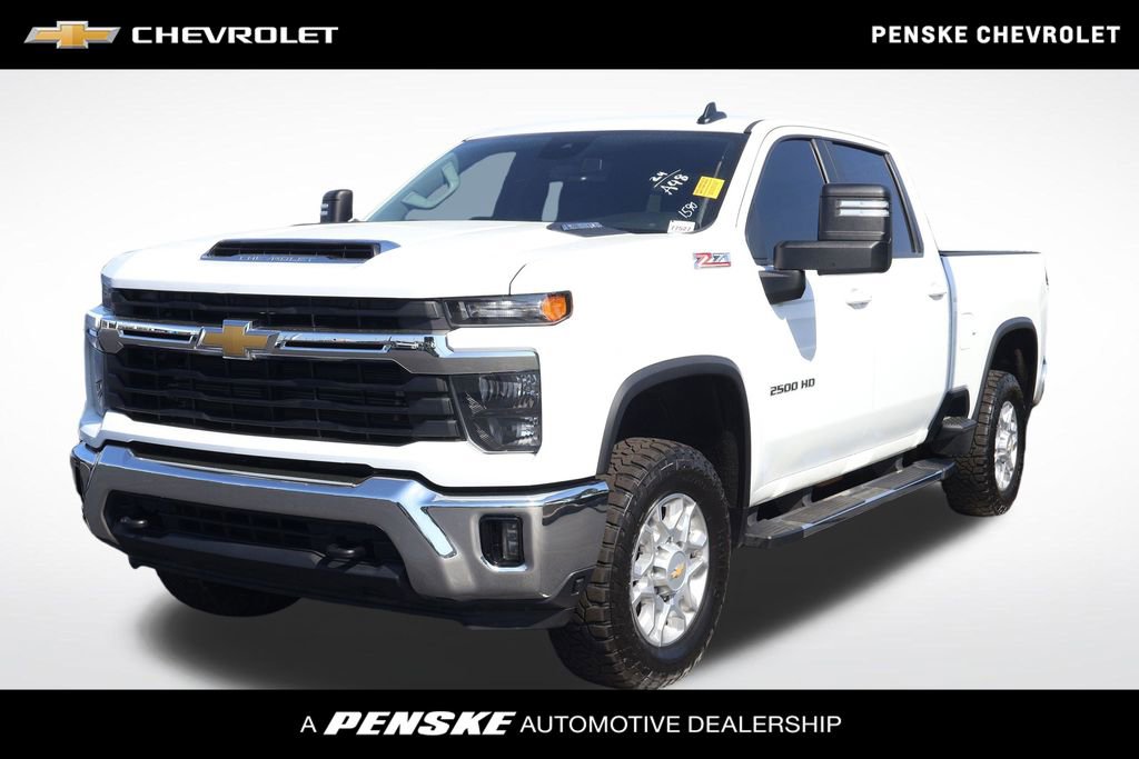 Used 2024 Chevrolet Silverado 2500 LT AWD/4WD image 1