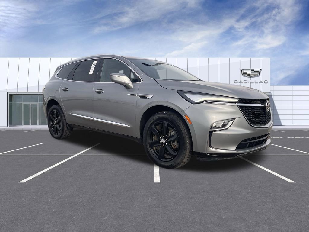 Used 2024 Buick Enclave Essence w/ Experience Buick Package image 2