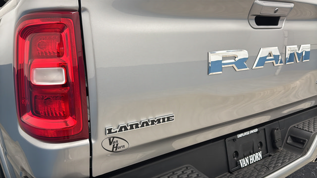 Used 2025 RAM 1500 Laramie w/ Sport Appearance Package AWD/4WD image 41