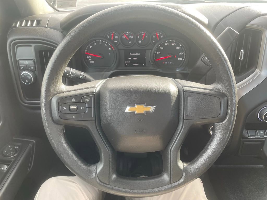 Used 2025 Chevrolet Silverado 1500 W/T image 18