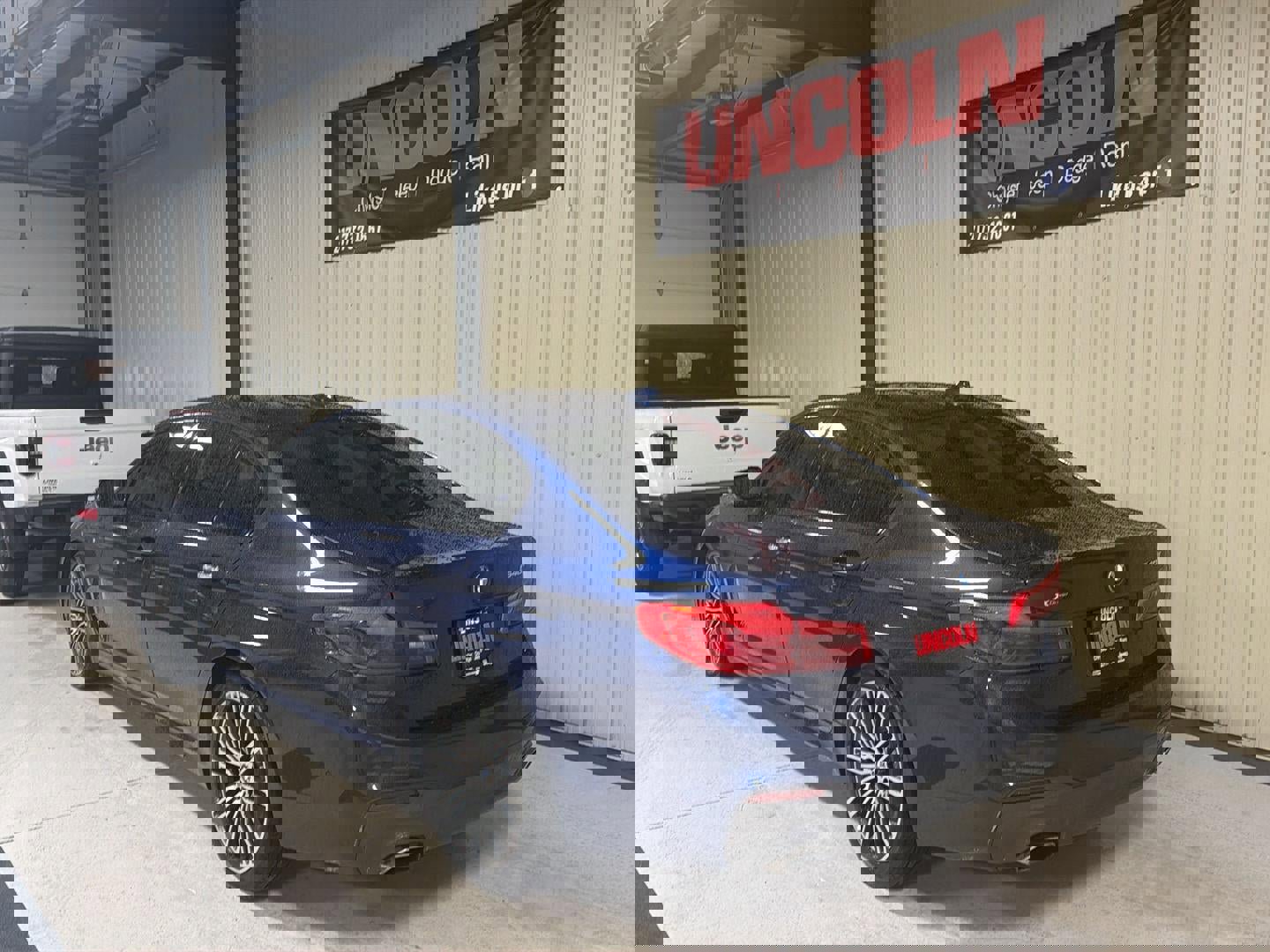 Used 2018 BMW 540i xDrive 540i xDrive image 3