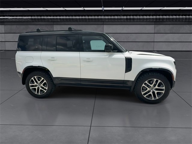 Used 2022 Land Rover Defender 110 X-Dynamic SE image 9