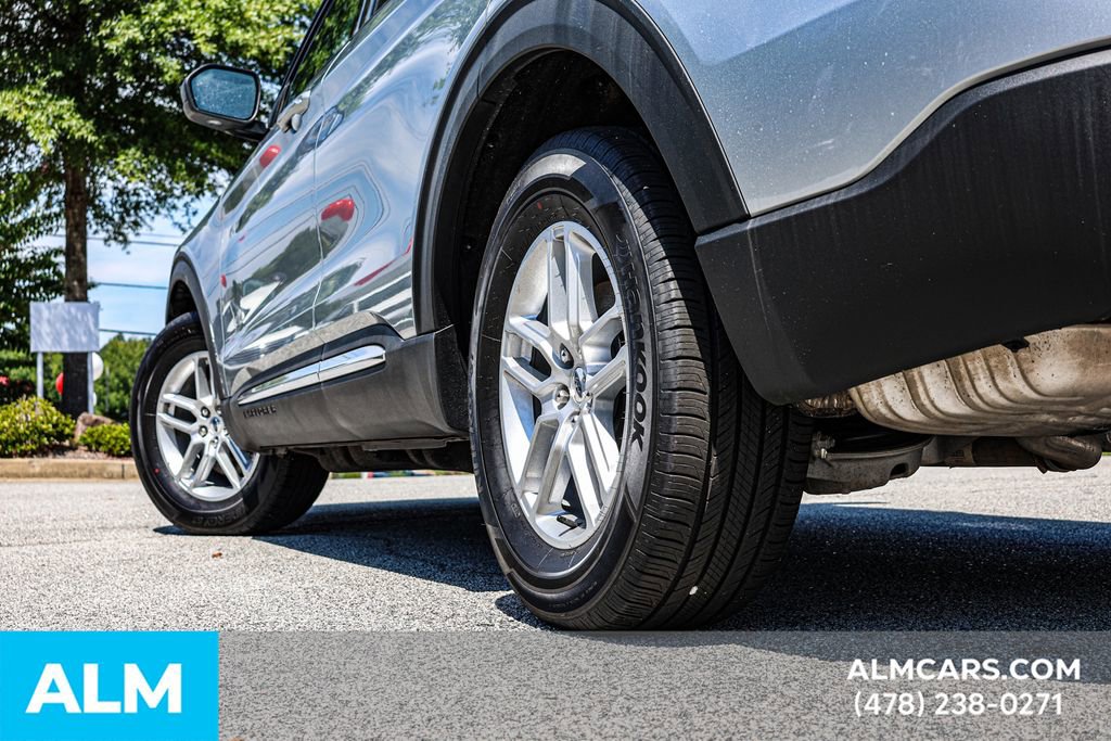 Used 2025 Ford Explorer Active image 16