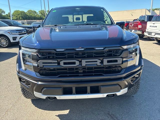 Used 2025 Ford F150 Raptor AWD/4WD image 8
