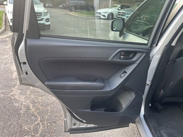 Used 2018 Subaru Forester 2.5i Premium w/ All-Weather Package image 10