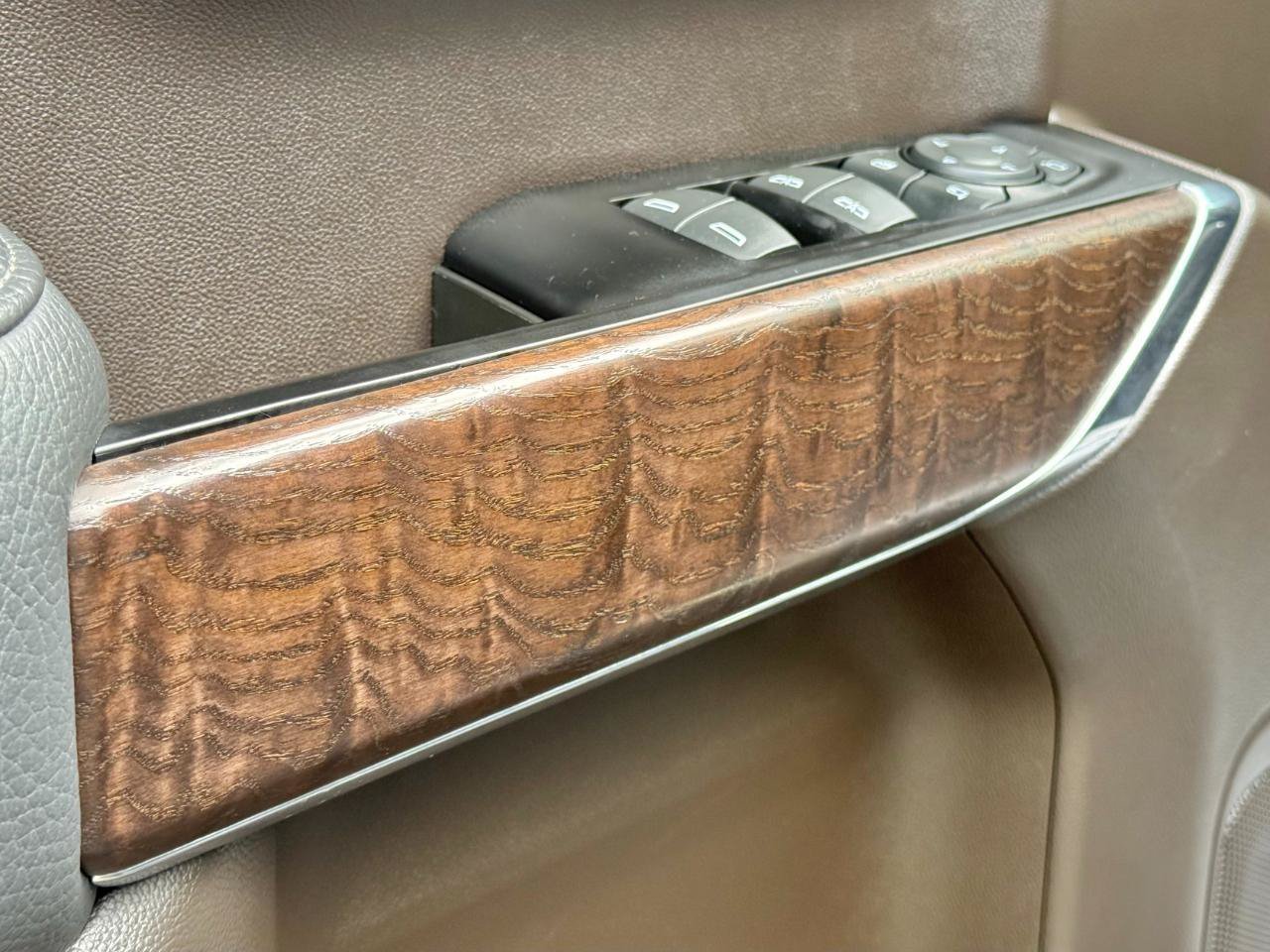 Used 2019 GMC Sierra 1500 Denali w/ Denali Ultimate Package AWD/4WD image 24