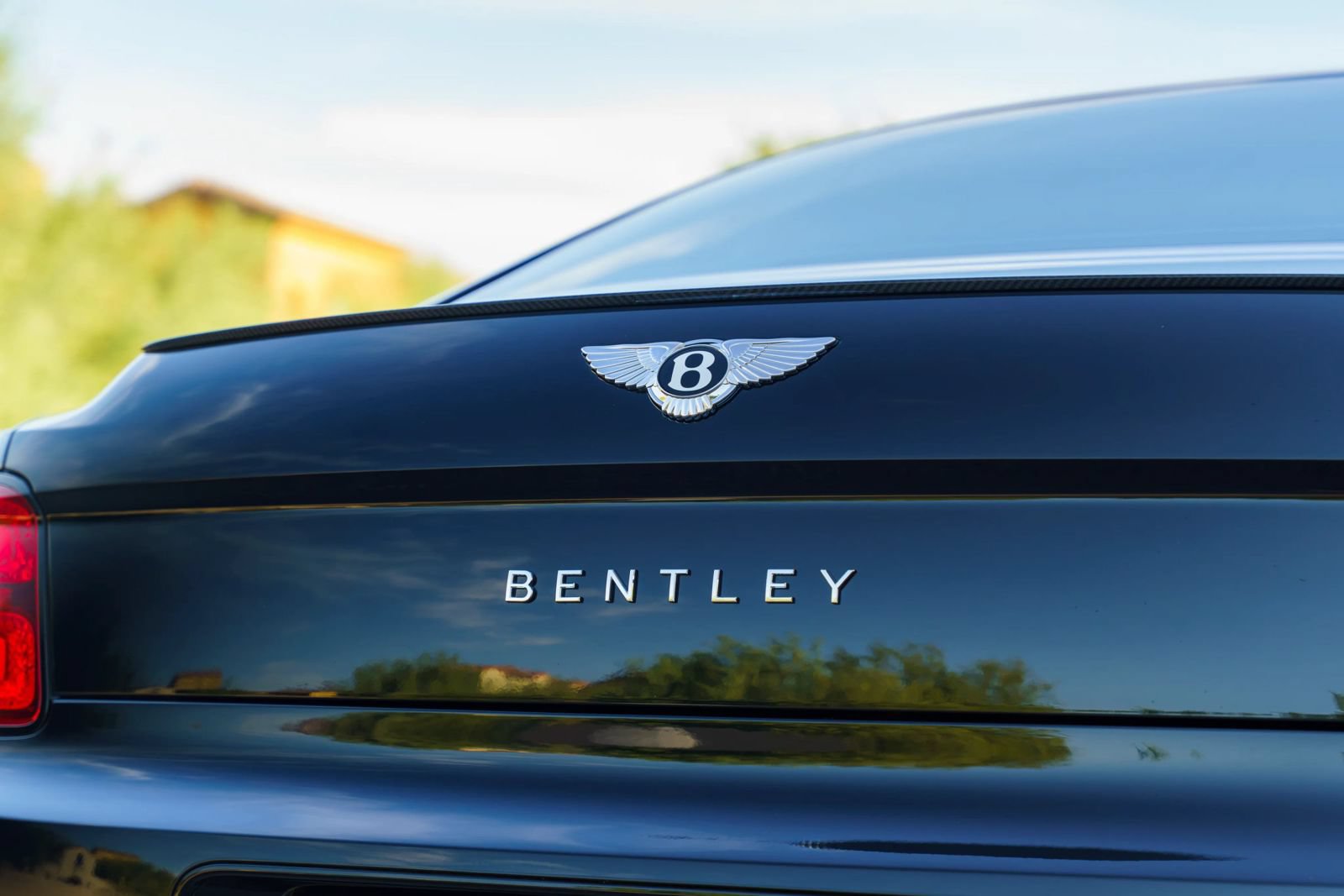 Used 2024 Bentley Flying Spur S W12 AWD/4WD image 46
