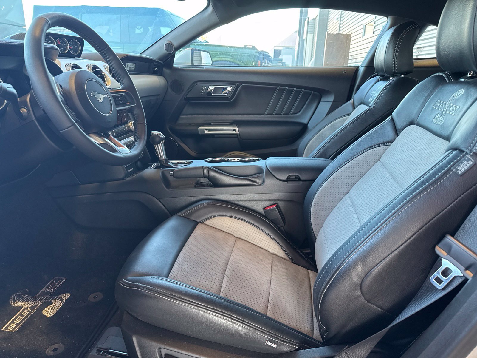 Used 2017 Ford Mustang GT Premium w/ Equipment Group 401A RWD image 11