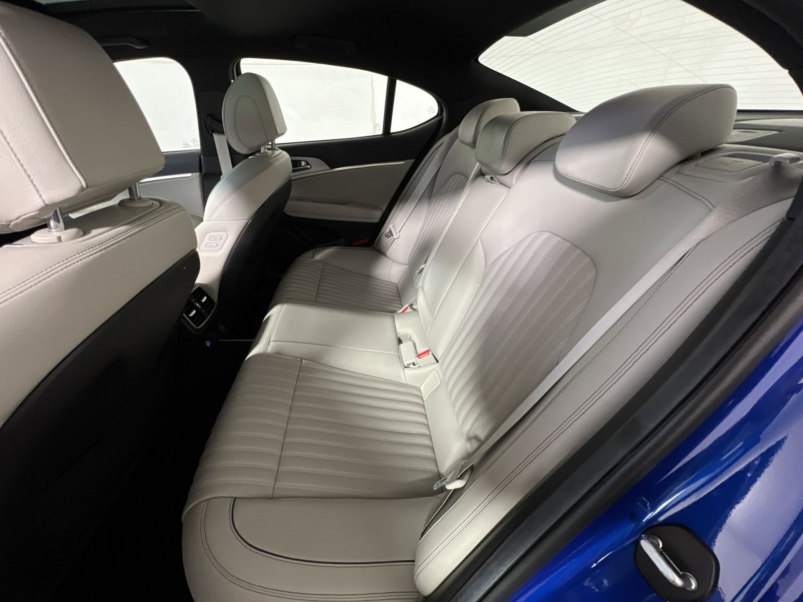 Used 2023 Genesis G70 2.0T w/ Sport Prestige Package image 25