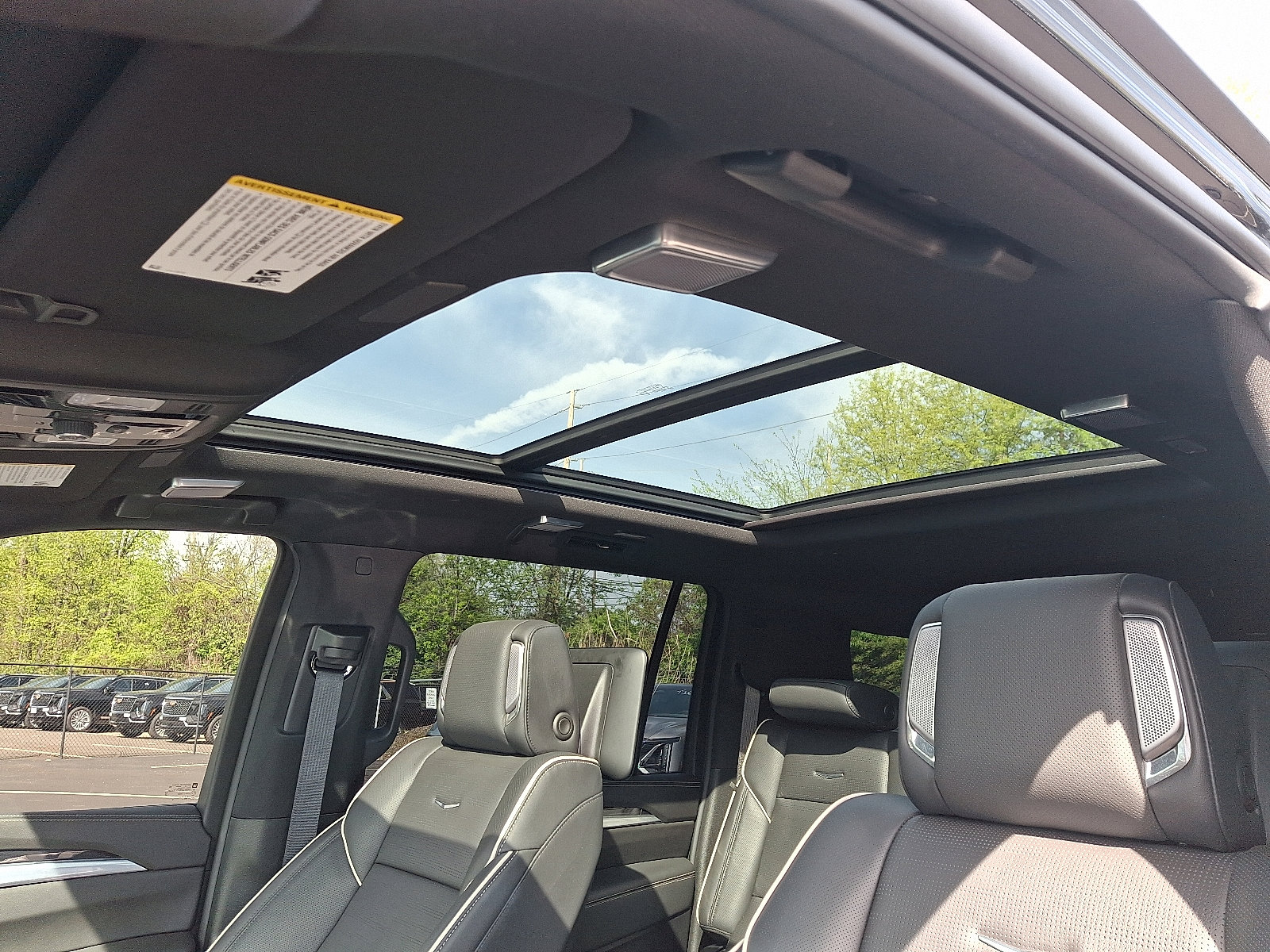 Used 2025 Cadillac Escalade ESV Sport w/ Touring Package AWD/4WD image 13