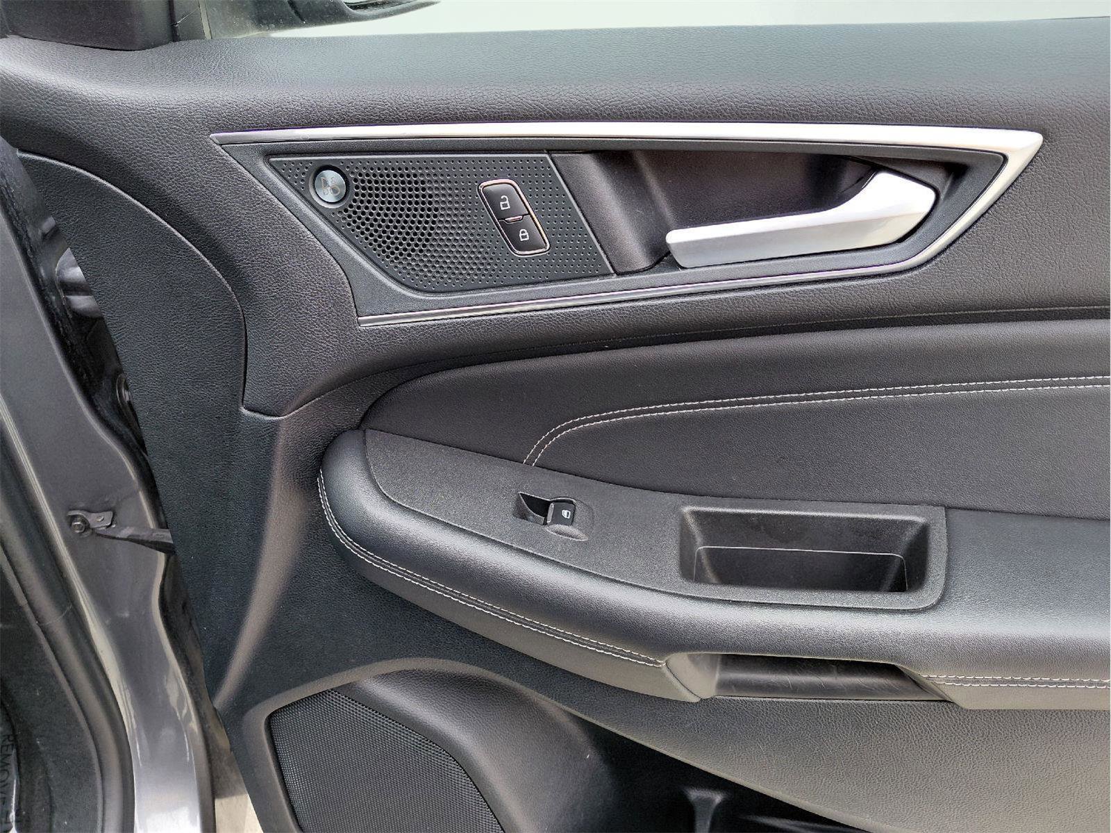 Used 2024 Ford Edge Titanium AWD/4WD image 14